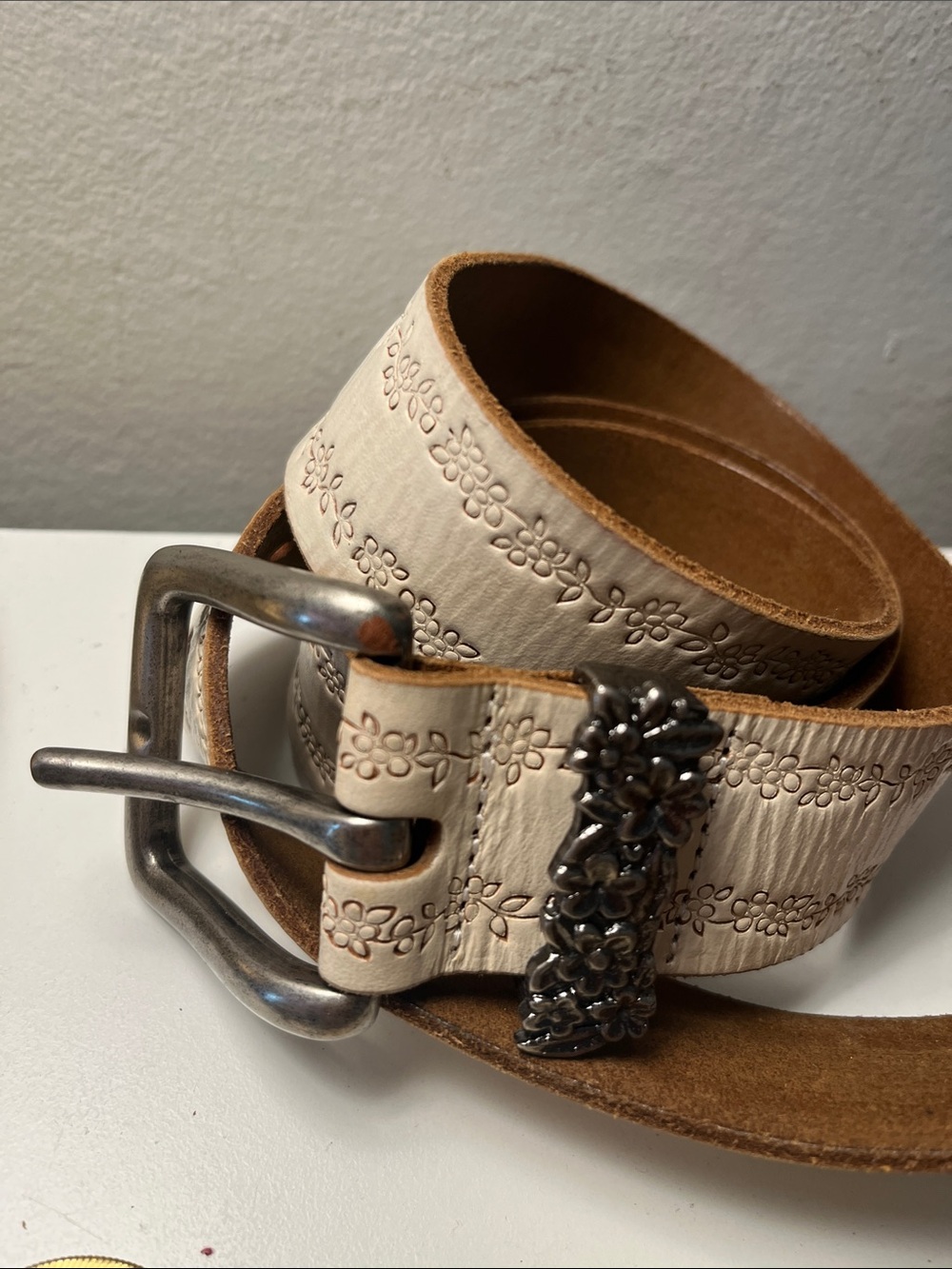 Embroidered Floral Leather Belt in Cream with Silver Buckle